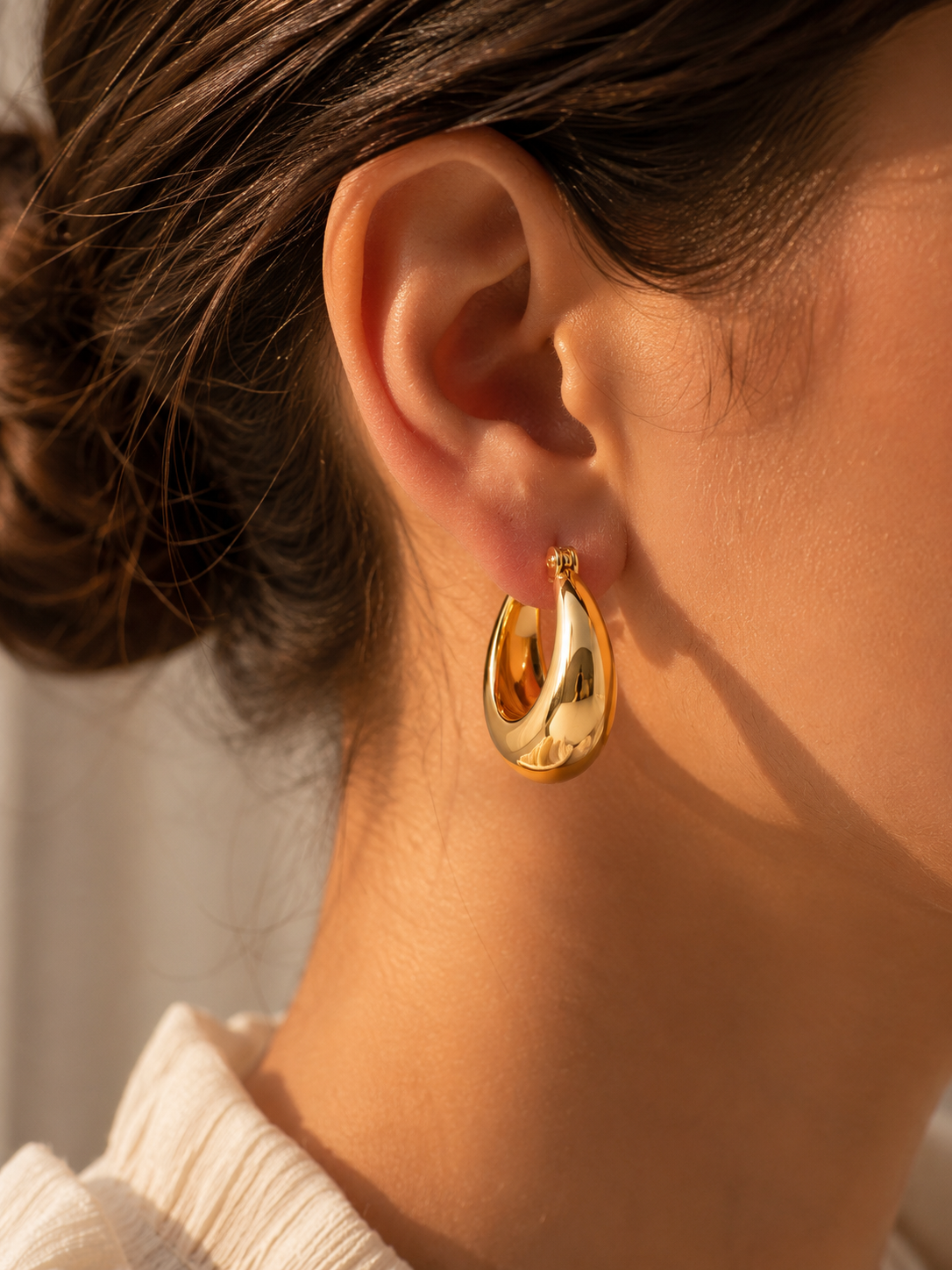 Classic Chunky Hoop Earrings | Solid 18K Gold – 1.9g | Bahremand Jewellery
