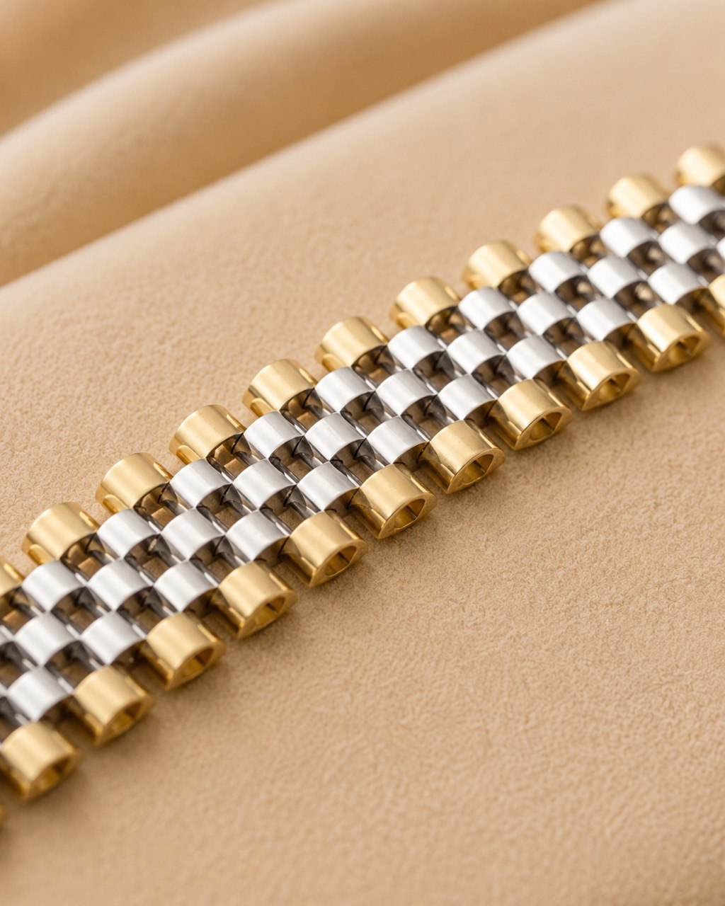 18K Two-Tone Jubilee-Style Bracelet – 10mm | 7.5" | 11g | Unisex